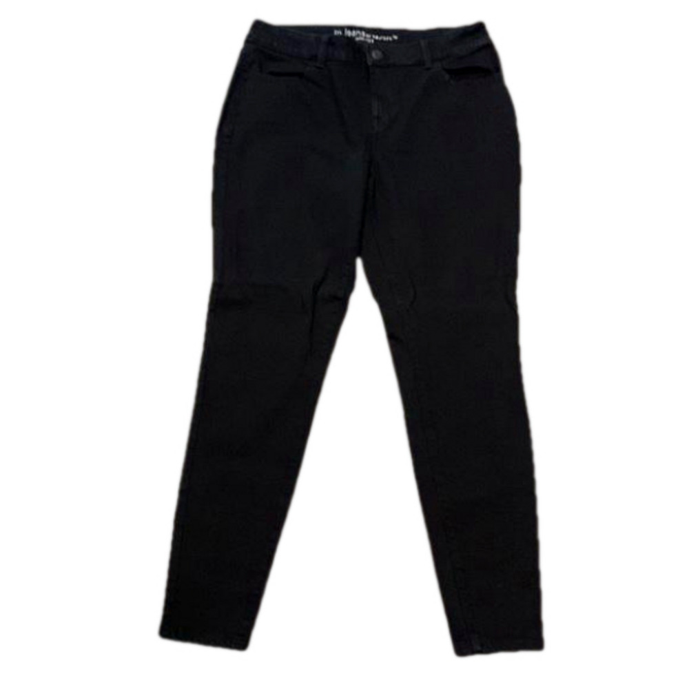 M Jeans Size Large NWOT